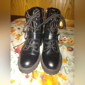 GBG GUESS BOOTS SIZE 7.5
